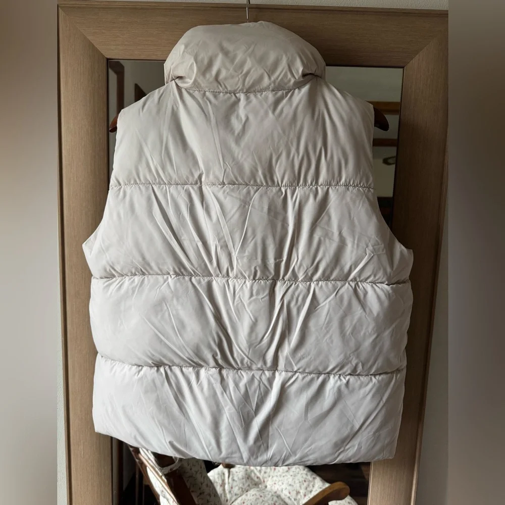 G.o.G.G Puffer Vest in Neutral Beige Small - Picture 2 of 6